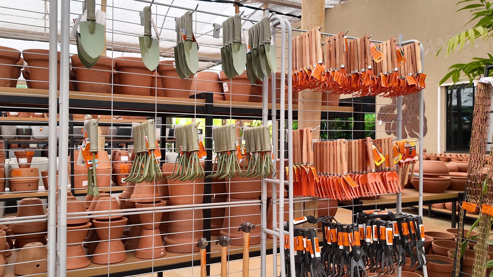 Ferramentas para jardinagem em Brasília da DF Plantas para cuidados e cultivo